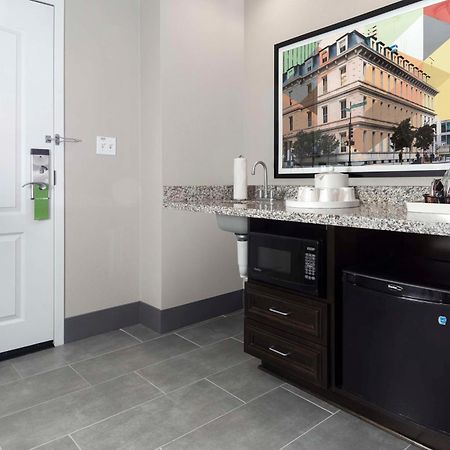 Hampton Inn & Suites - Raleigh Downtown מראה חיצוני תמונה
