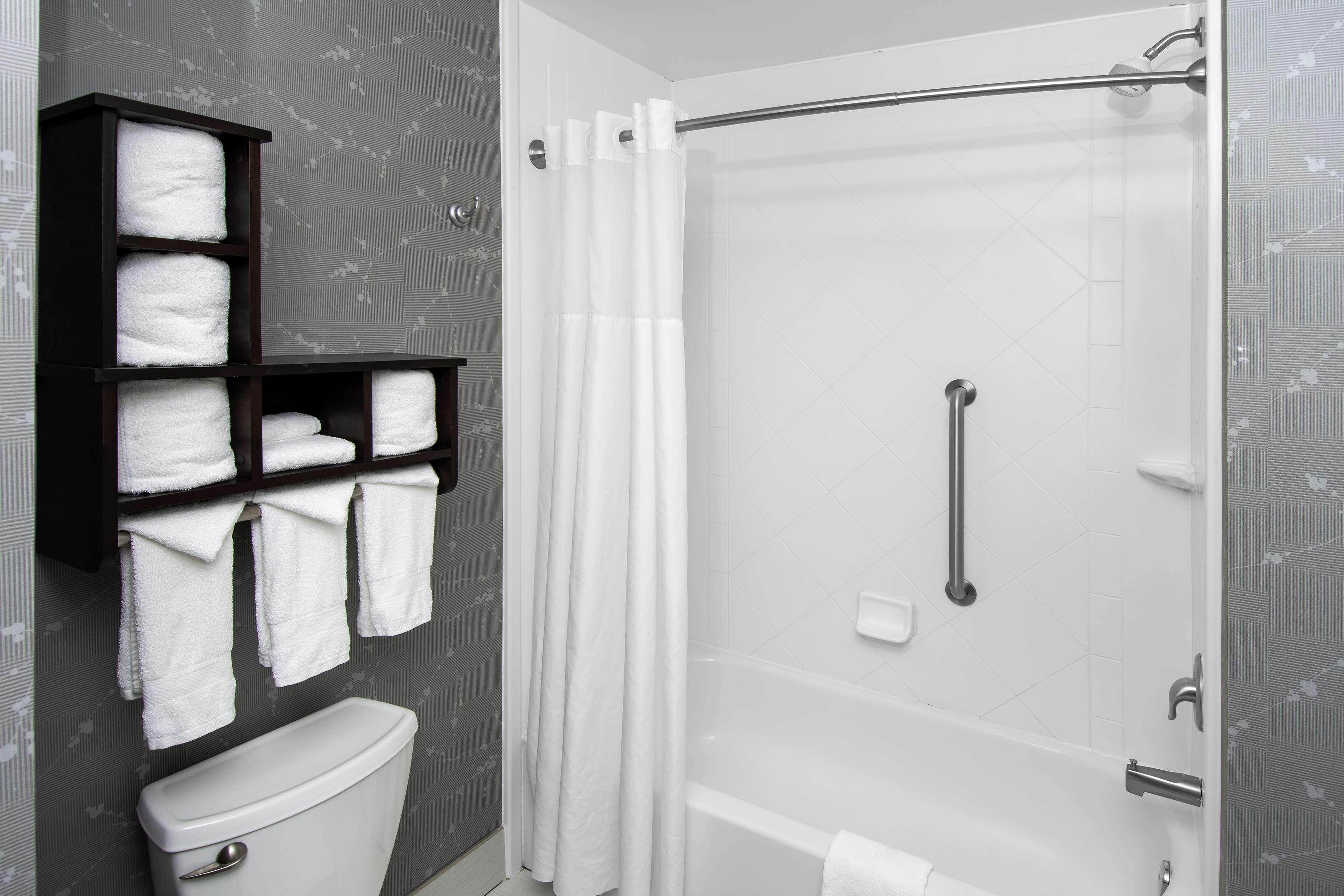 Hampton Inn & Suites - Raleigh Downtown מראה חיצוני תמונה