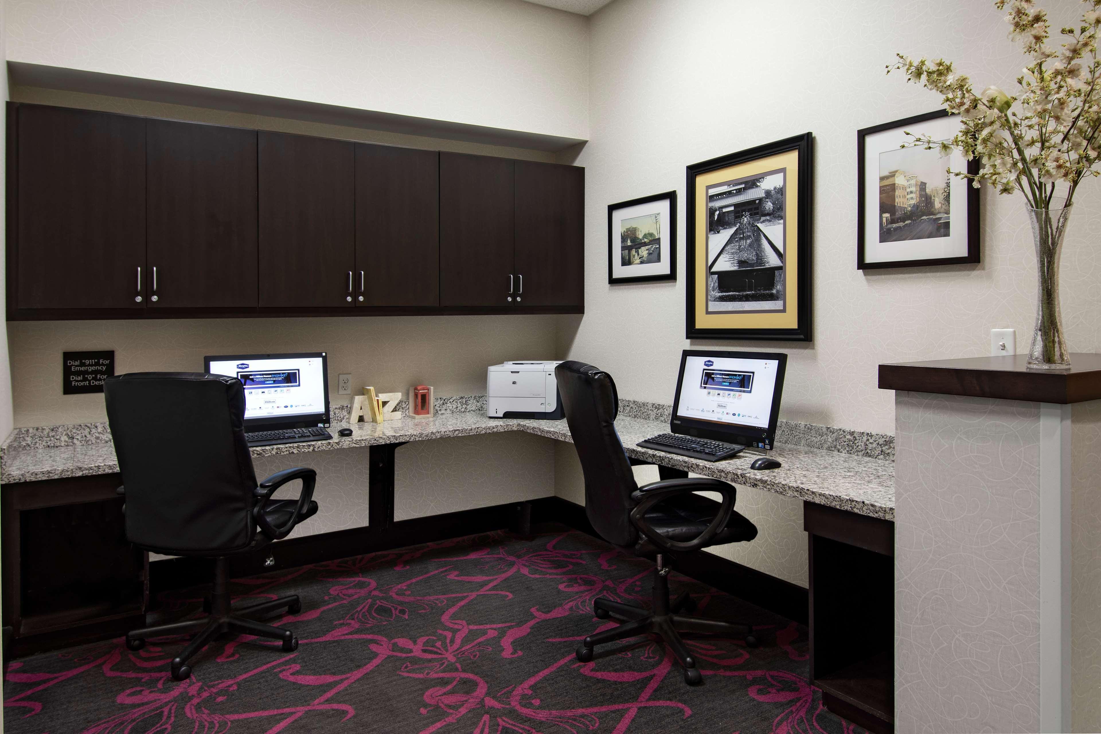 Hampton Inn & Suites - Raleigh Downtown מראה חיצוני תמונה