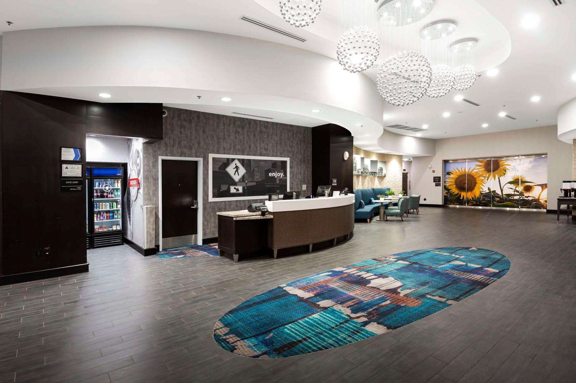 Hampton Inn & Suites - Raleigh Downtown מראה חיצוני תמונה