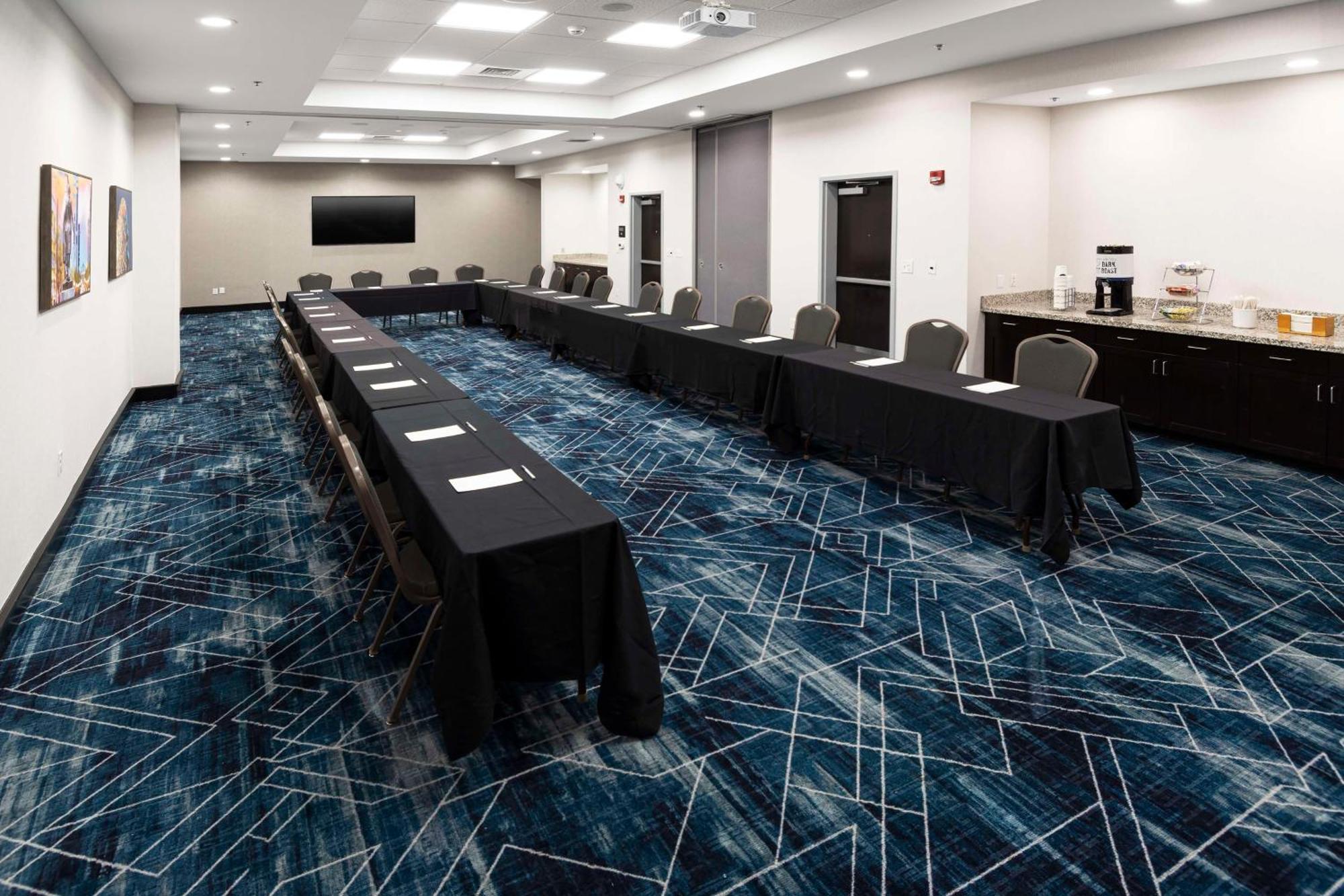 Hampton Inn & Suites - Raleigh Downtown מראה חיצוני תמונה