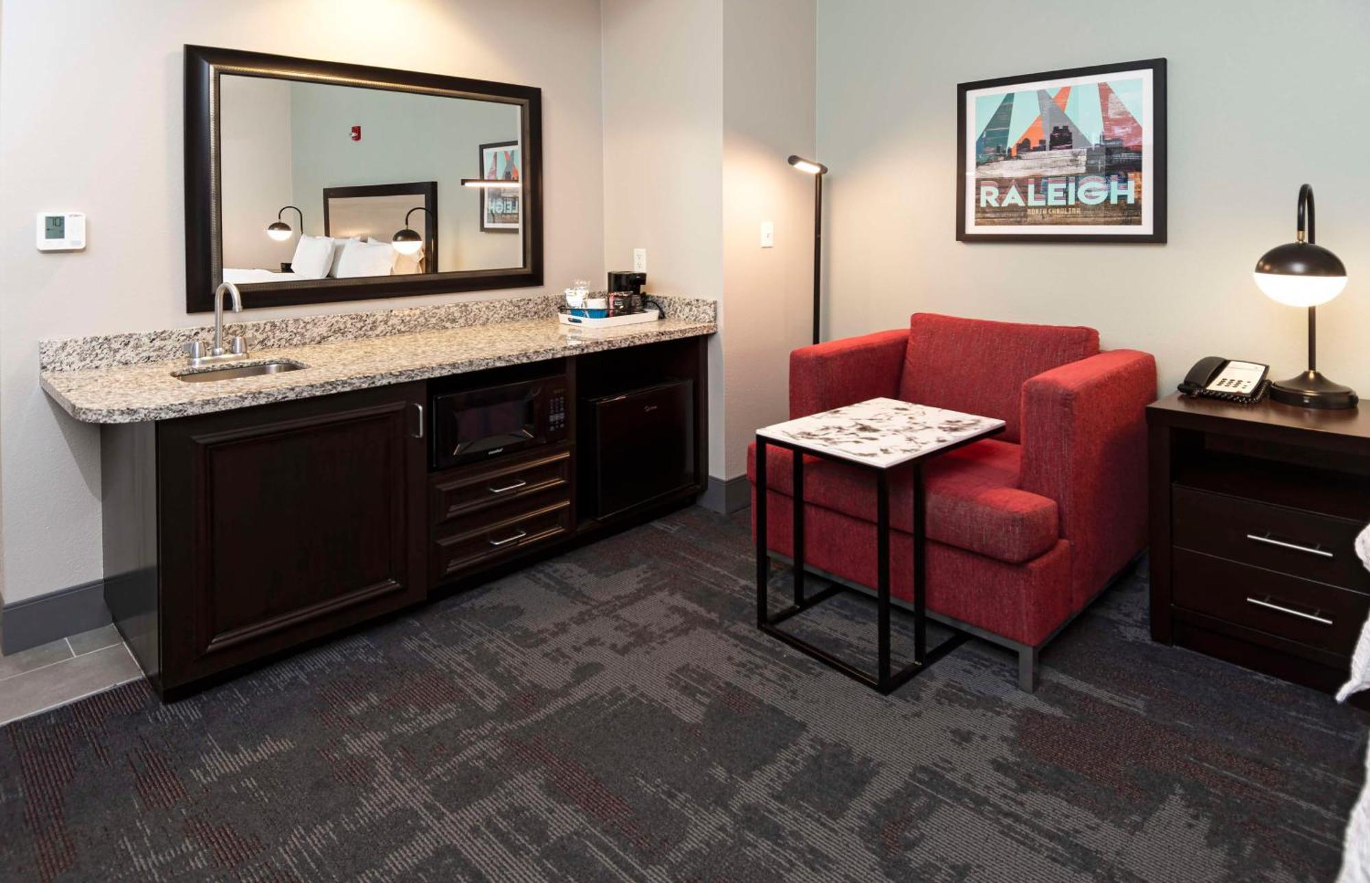 Hampton Inn & Suites - Raleigh Downtown מראה חיצוני תמונה