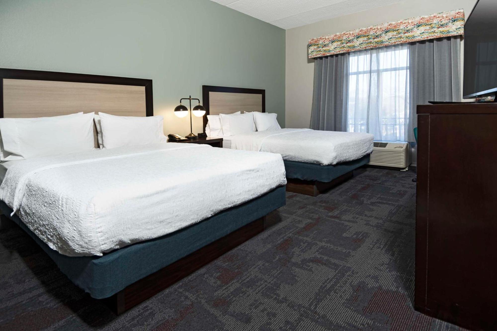 Hampton Inn & Suites - Raleigh Downtown מראה חיצוני תמונה