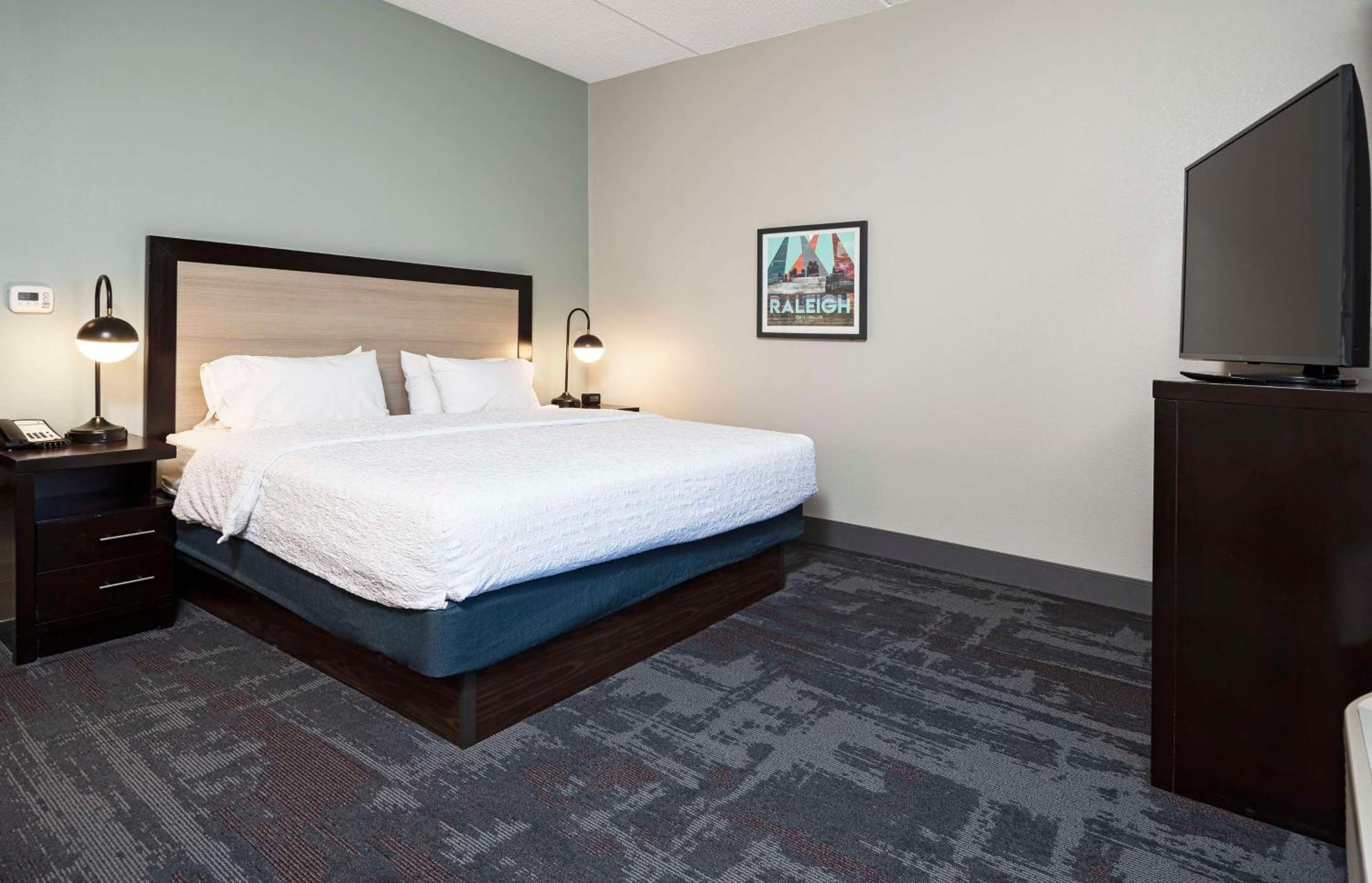 Hampton Inn & Suites - Raleigh Downtown מראה חיצוני תמונה