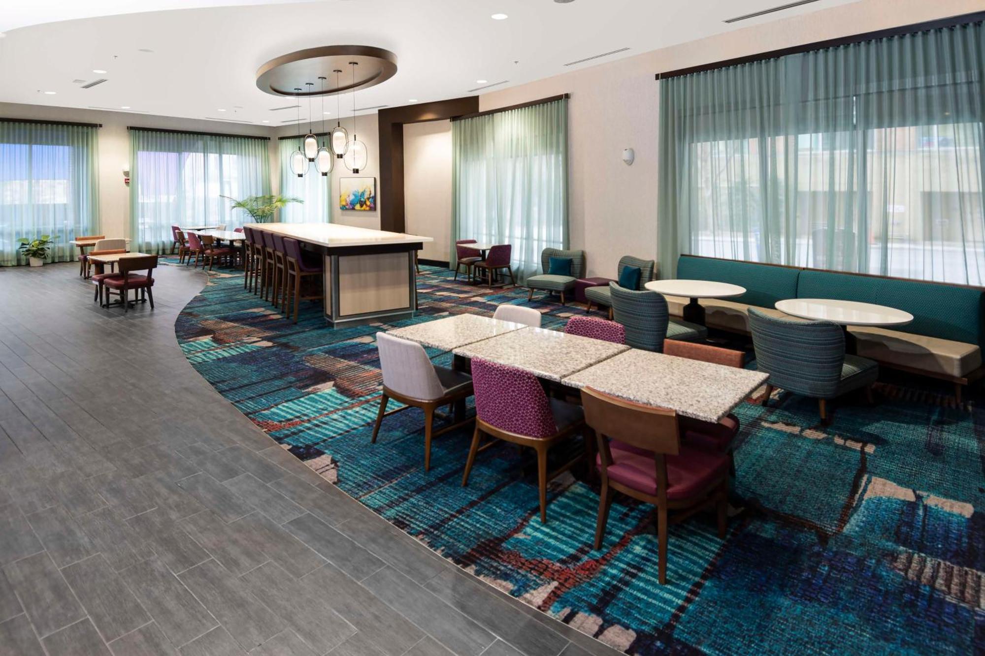 Hampton Inn & Suites - Raleigh Downtown מראה חיצוני תמונה