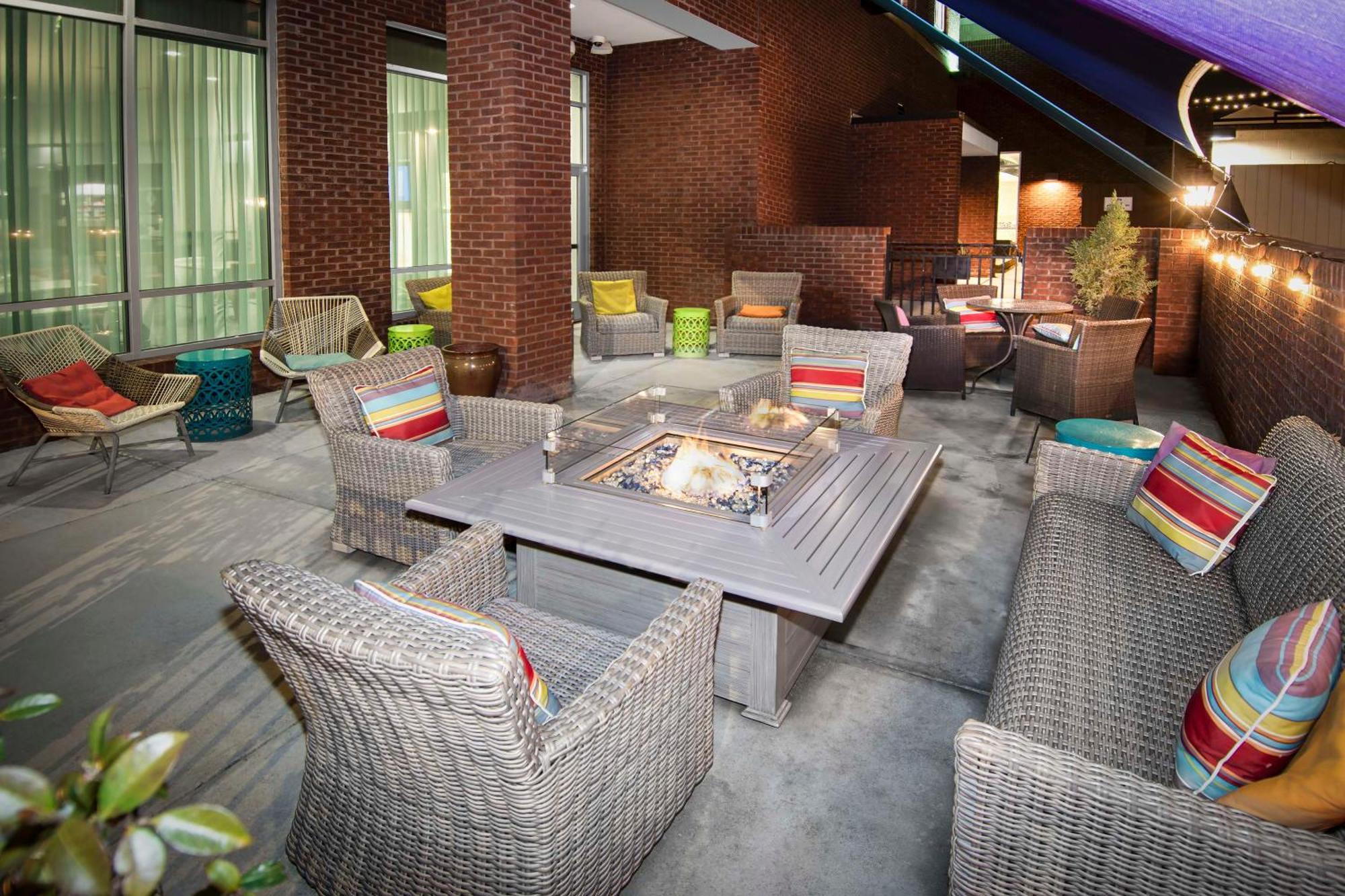 Hampton Inn & Suites - Raleigh Downtown מראה חיצוני תמונה