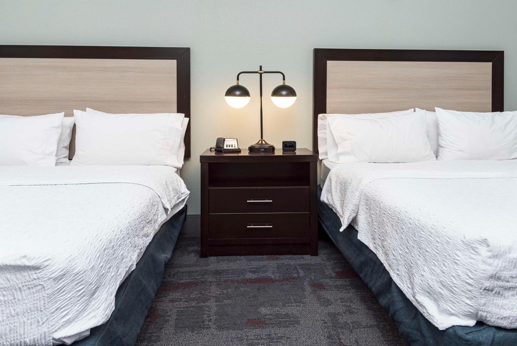 Hampton Inn & Suites - Raleigh Downtown מראה חיצוני תמונה